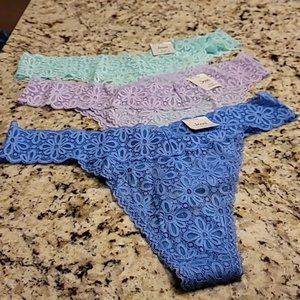 3 Pairs of Jenni Intimates Plus Lace Thong Panties One Size Fits 1X -3X
